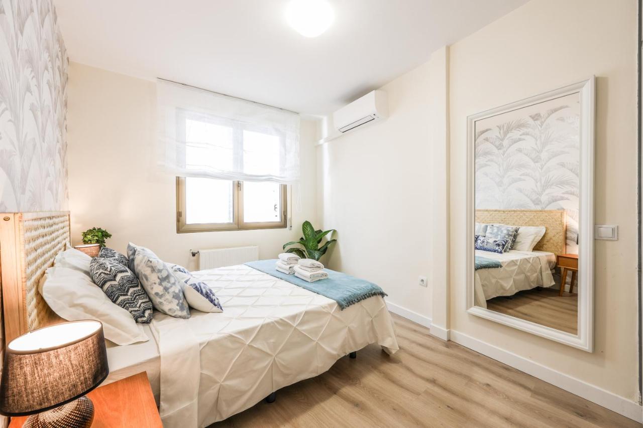 Tirso De Molina Appartement Madrid Buitenkant foto