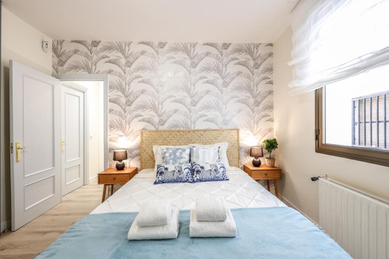 Tirso De Molina Appartement Madrid Buitenkant foto
